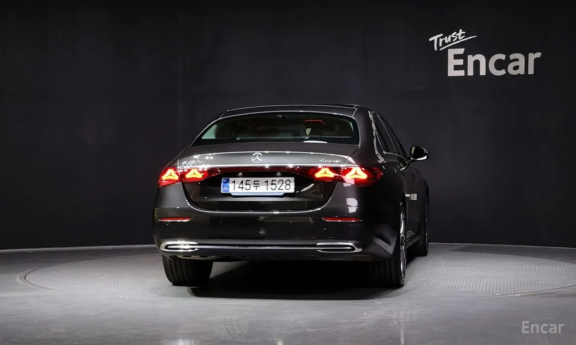 Mercedes-Benz E-Class 2024 E220d 4MATIC Exclusive