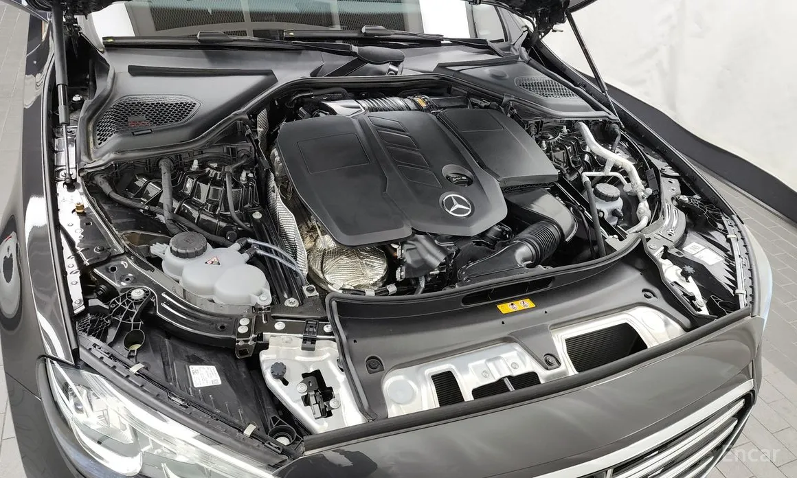 Mercedes-Benz E-Class 2024 E220d 4MATIC Exclusive