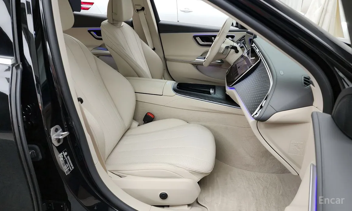 Mercedes-Benz E-Class 2024 E220d 4MATIC Exclusive