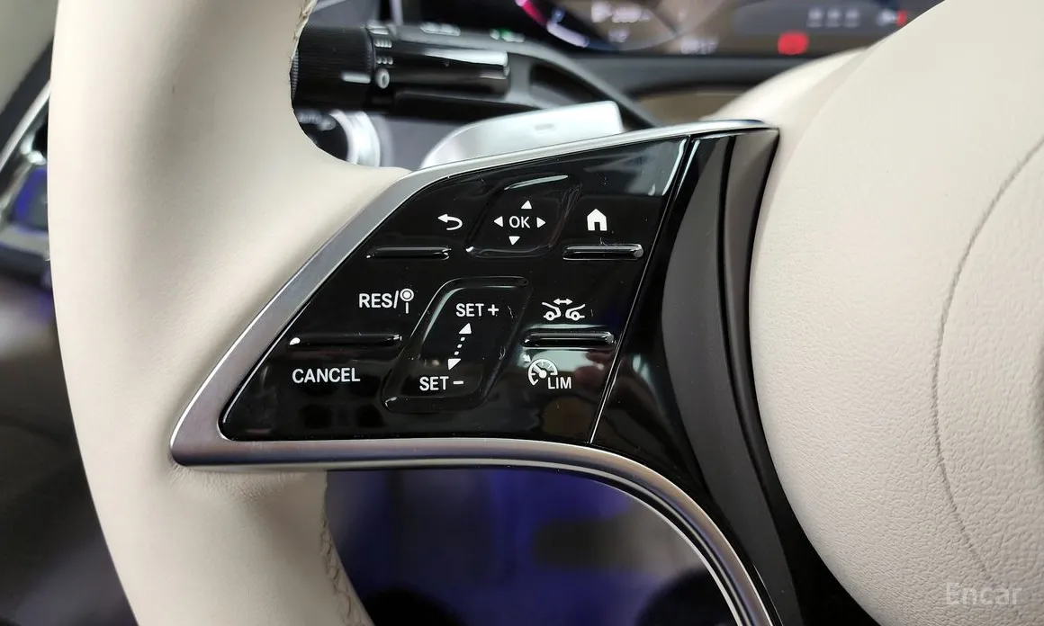 Mercedes-Benz E-Class 2024 E220d 4MATIC Exclusive