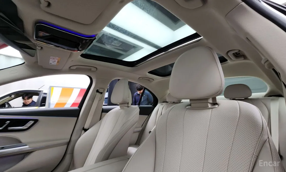 Mercedes-Benz E-Class 2024 E220d 4MATIC Exclusive