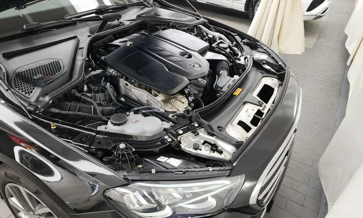Mercedes-Benz E-Class 2024 E220d 4MATIC Exclusive