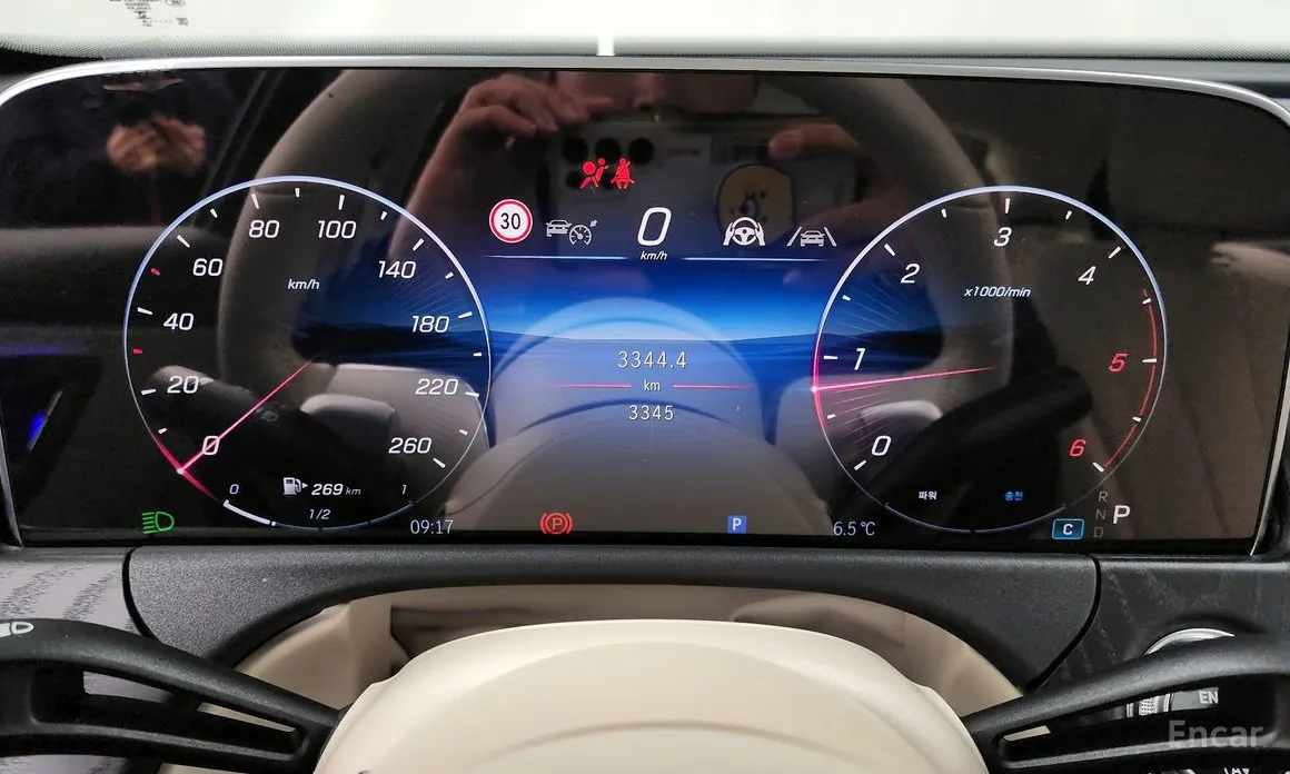 Mercedes-Benz E-Class 2024 E220d 4MATIC Exclusive