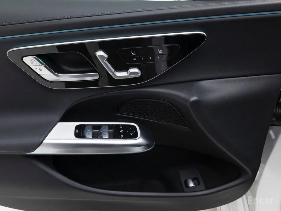 Mercedes-Benz E-Class 2024 E220d 4MATIC Exclusive