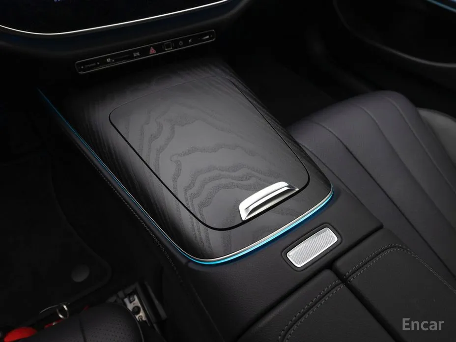 Mercedes-Benz E-Class 2024 E220d 4MATIC Exclusive