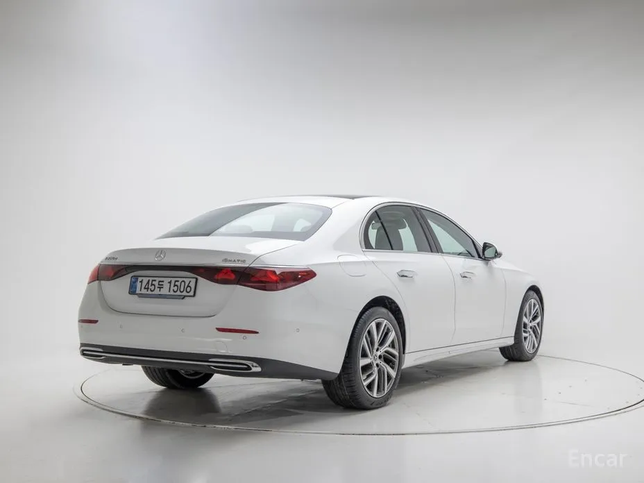 Mercedes-Benz E-Class 2024 E220d 4MATIC Exclusive