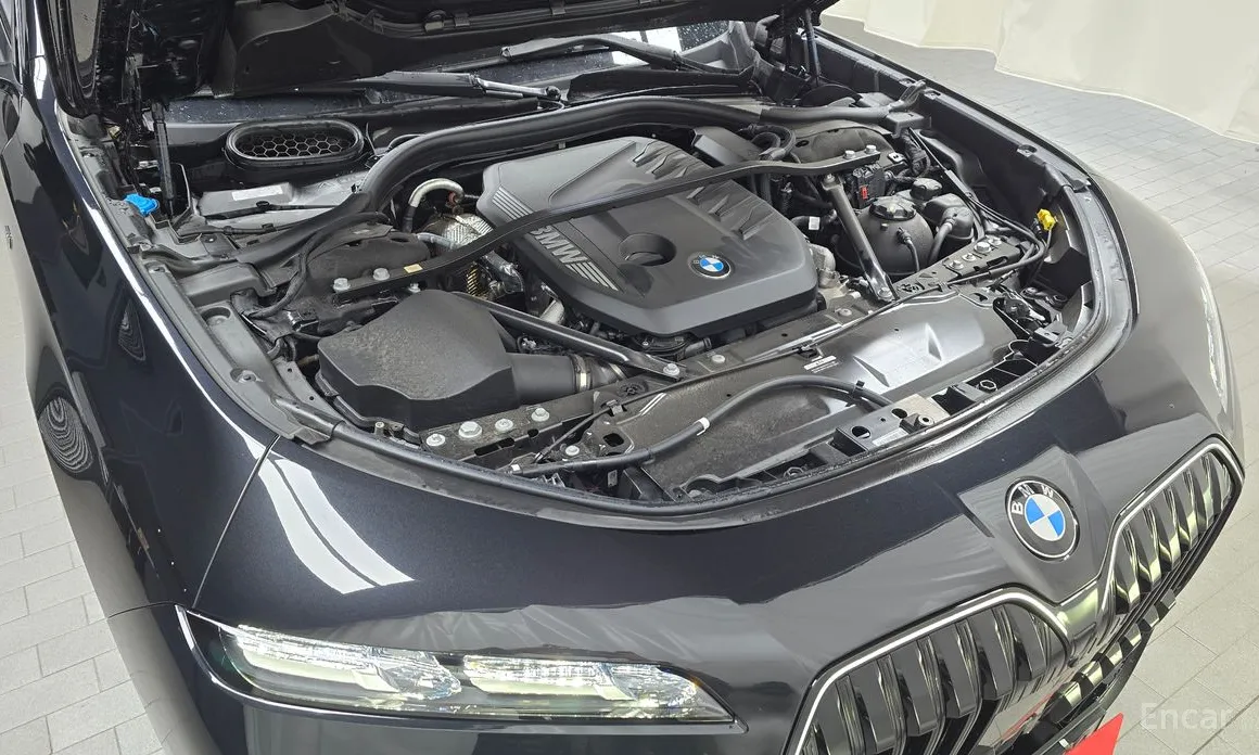 BMW 7 Series 2022 740d xDrive M Sport