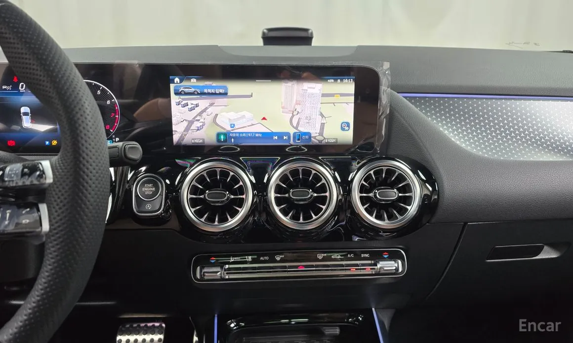 Mercedes-Benz GLA-Class 2020 GLA250 4MATIC