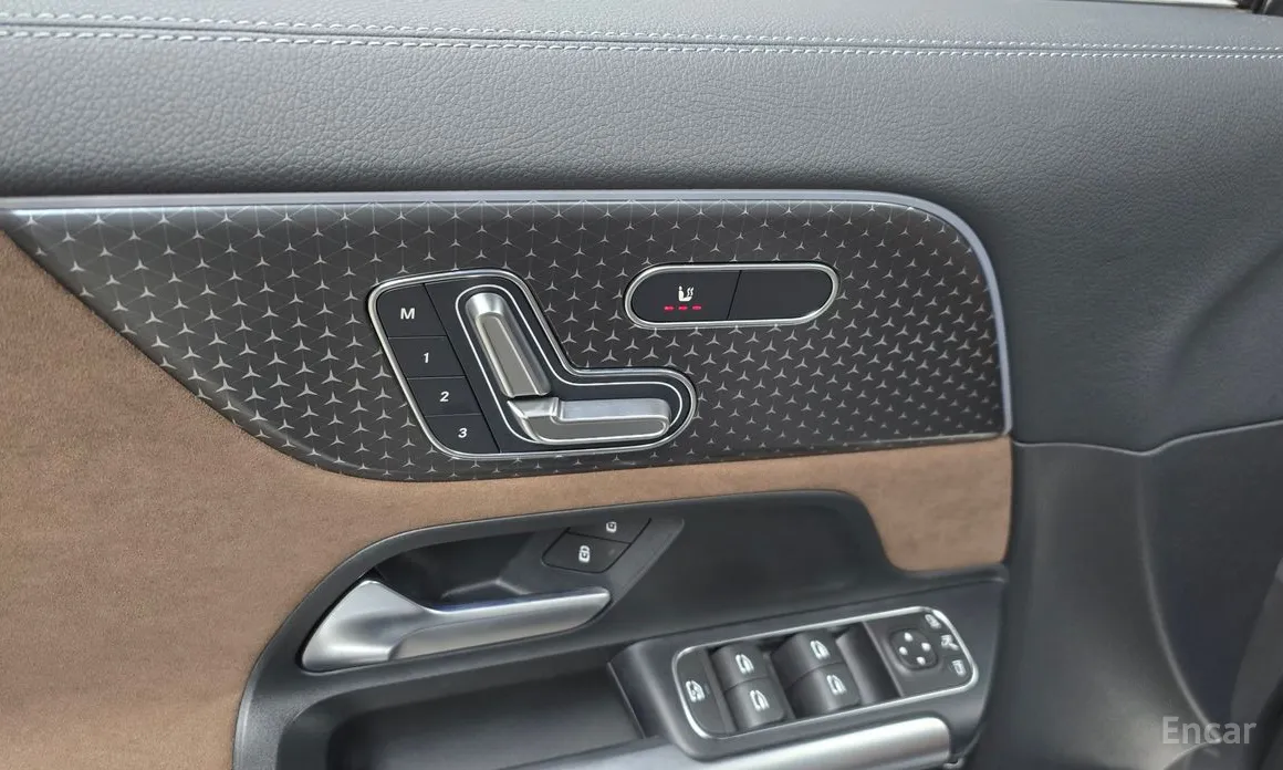 Mercedes-Benz GLA-Class 2020 GLA250 4MATIC