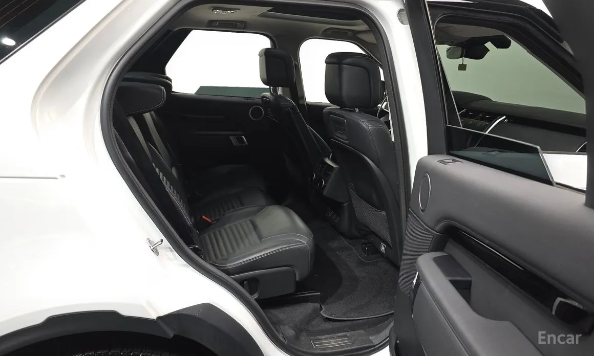 Land Rover Discovery 2017 D250 SE