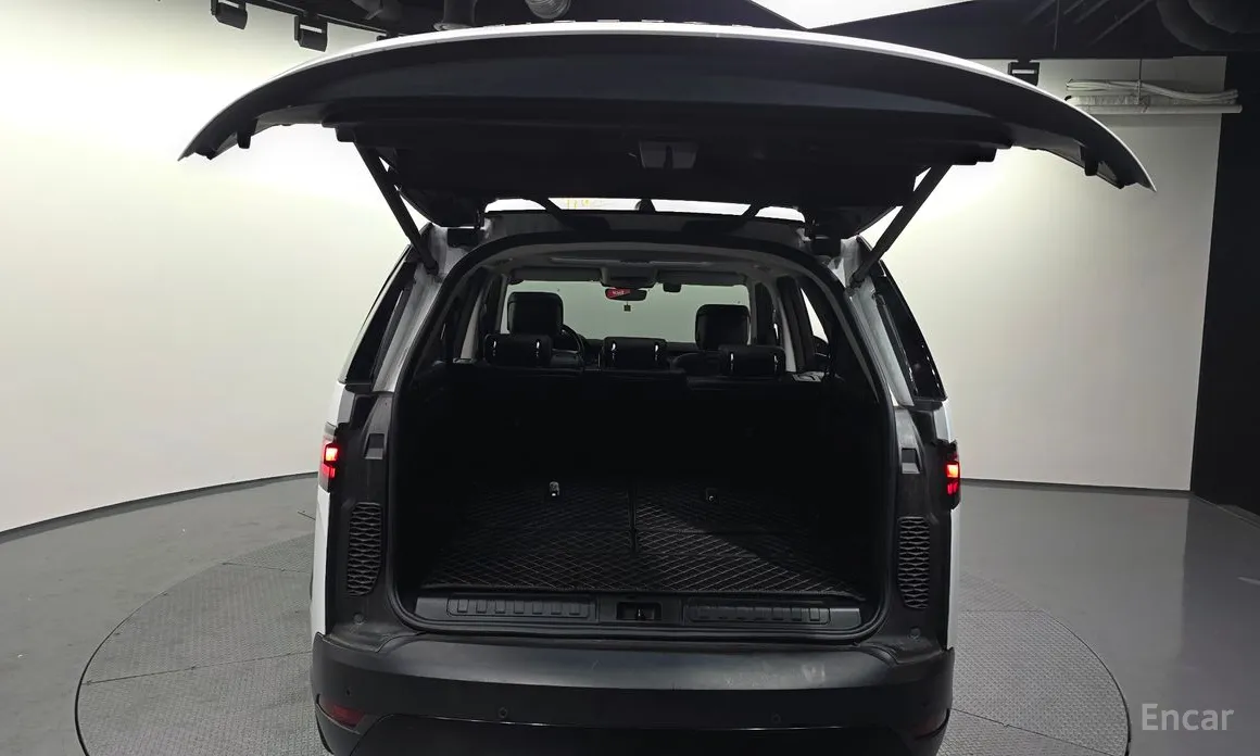 Land Rover Discovery 2017 D250 SE