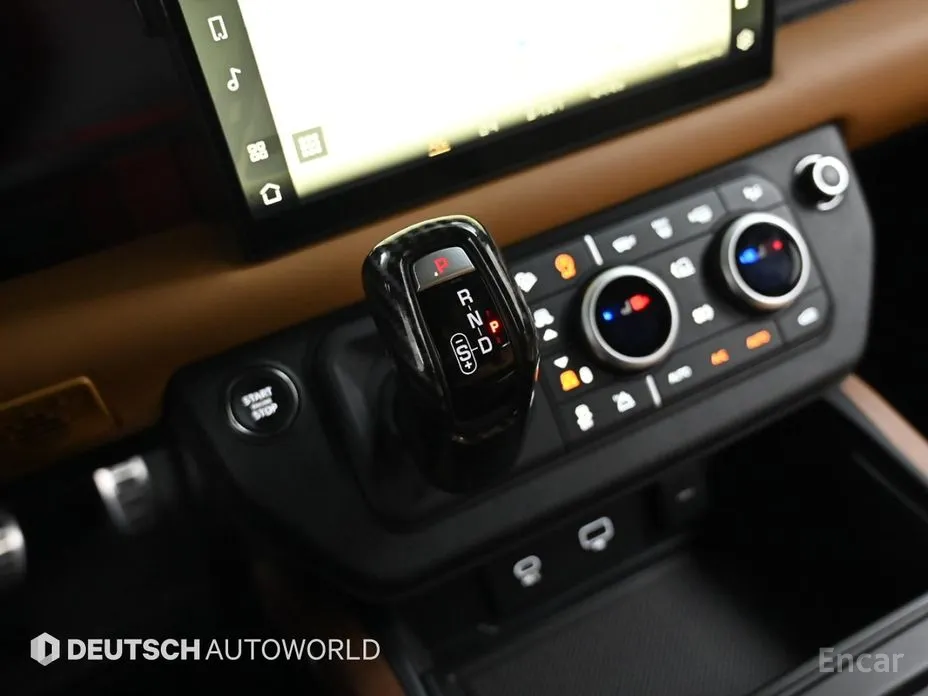 Land Rover Defender 2020 110 P400 X