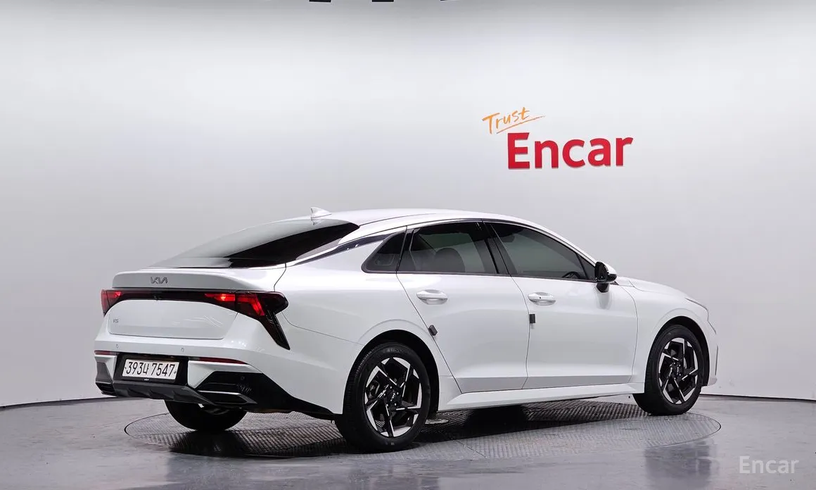 Kia K5 2023 2.0