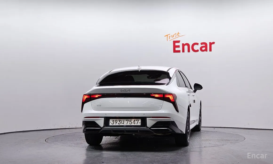 Kia K5 2023 2.0