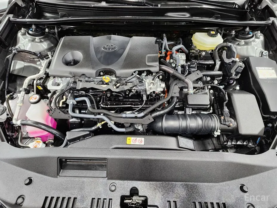 Toyota Camry 2024 2.5 XLE Hybrid