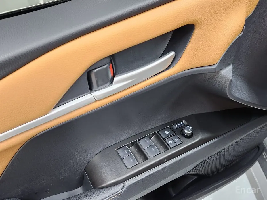 Toyota Camry 2024 2.5 XLE Hybrid