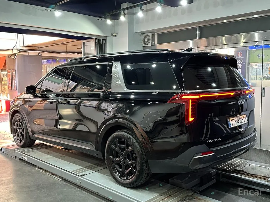 Kia Carnival 2023 Gasoline 9-Seater Gravity