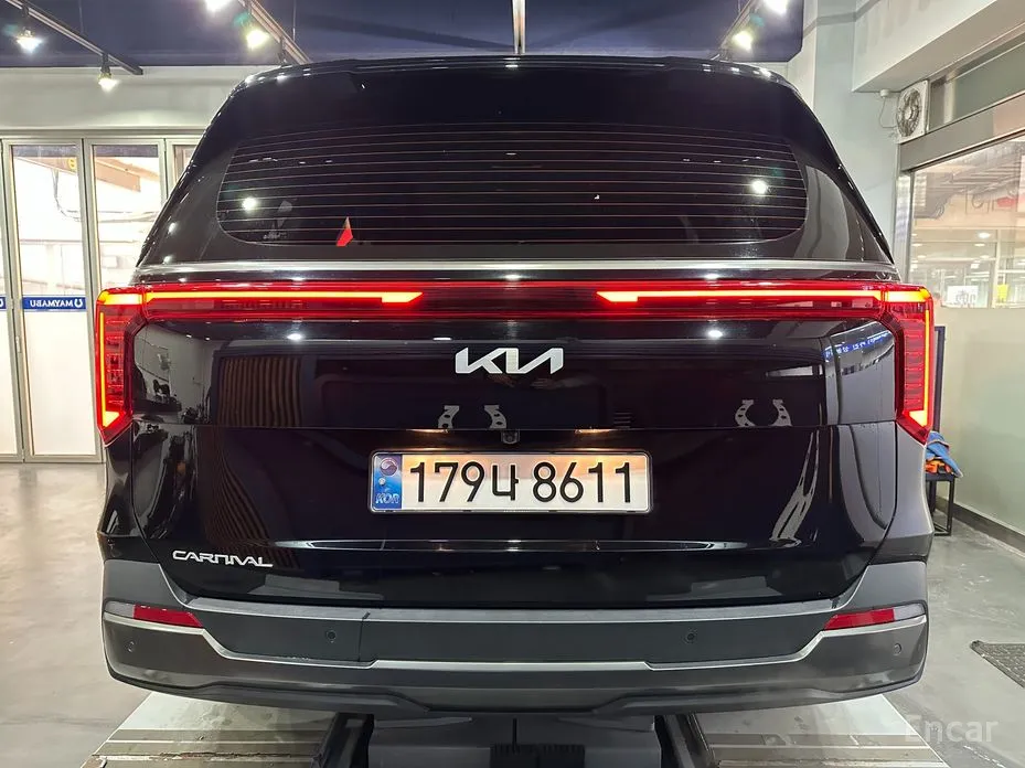 Kia Carnival 2023 Gasoline 9-Seater Gravity