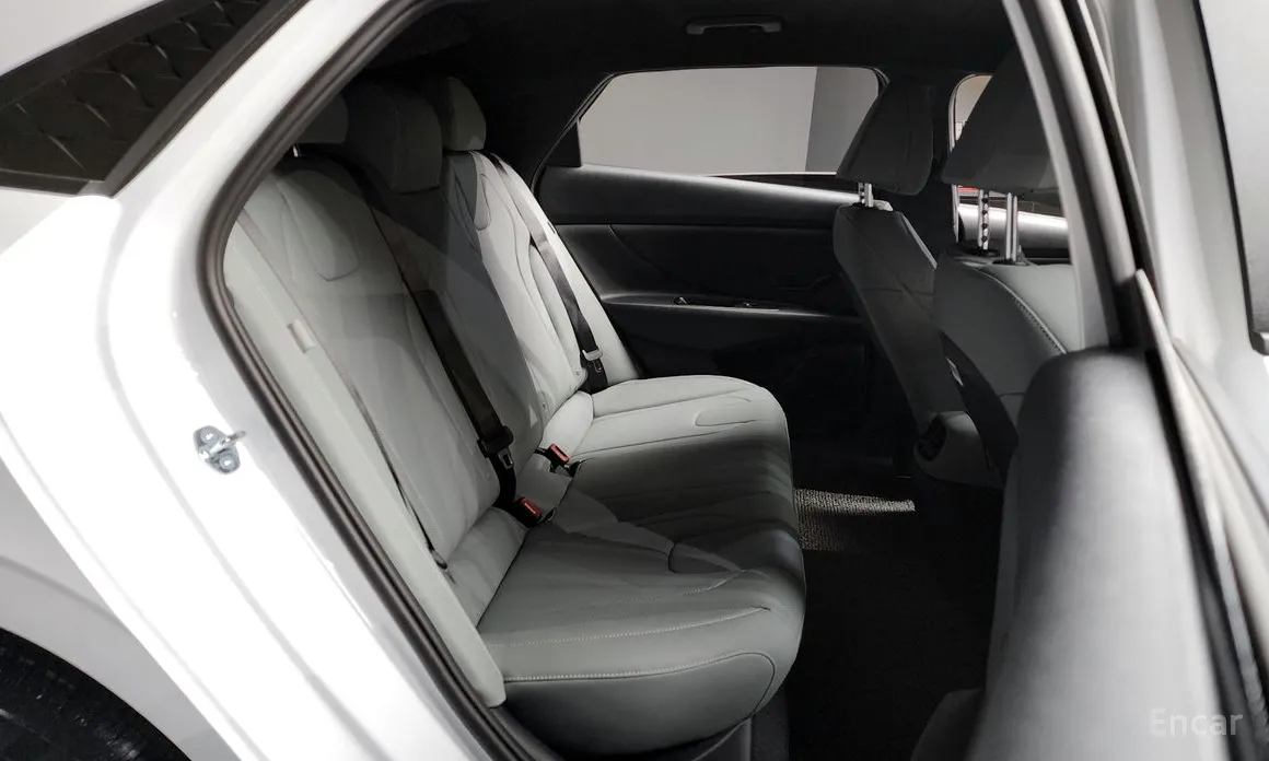 Hyundai Avante 2023 1.6