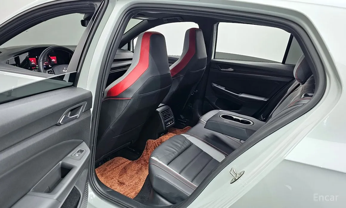 Volkswagen Golf 2022 2.0 GTI