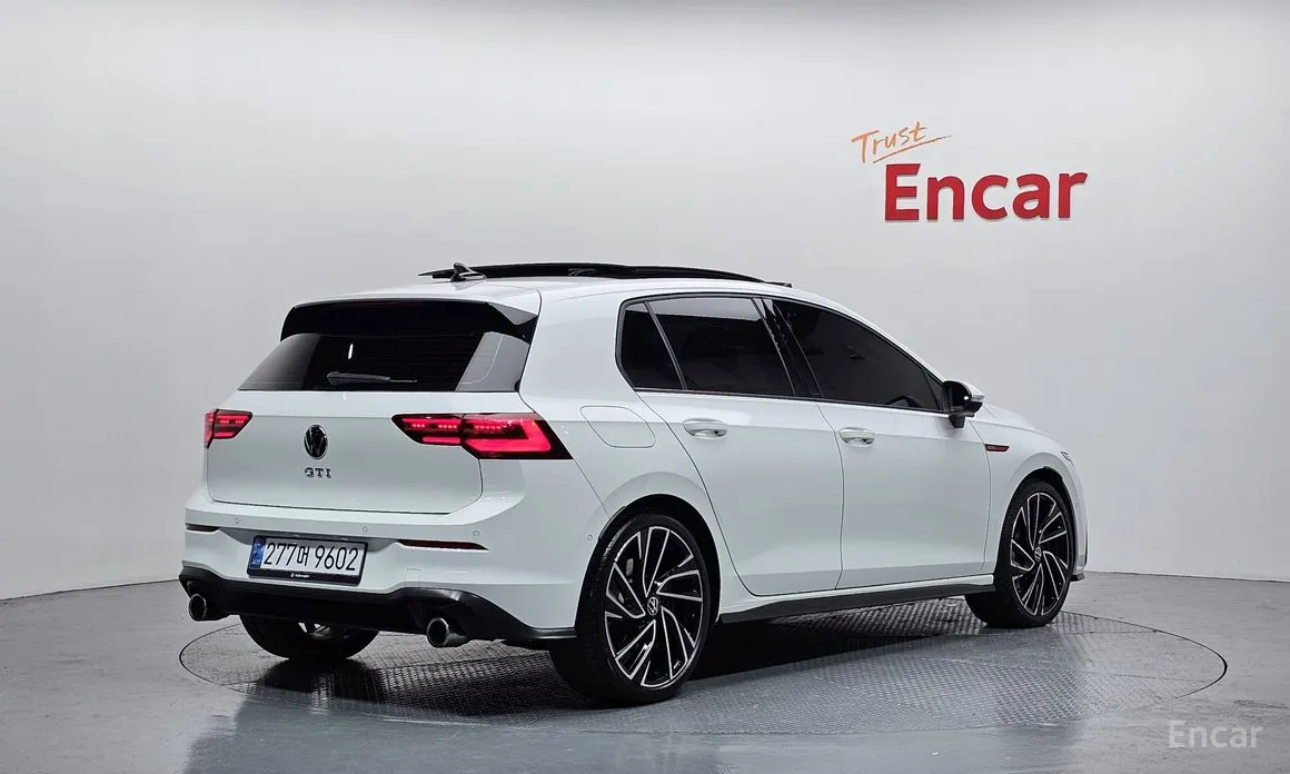 Volkswagen Golf 2022 2.0 GTI