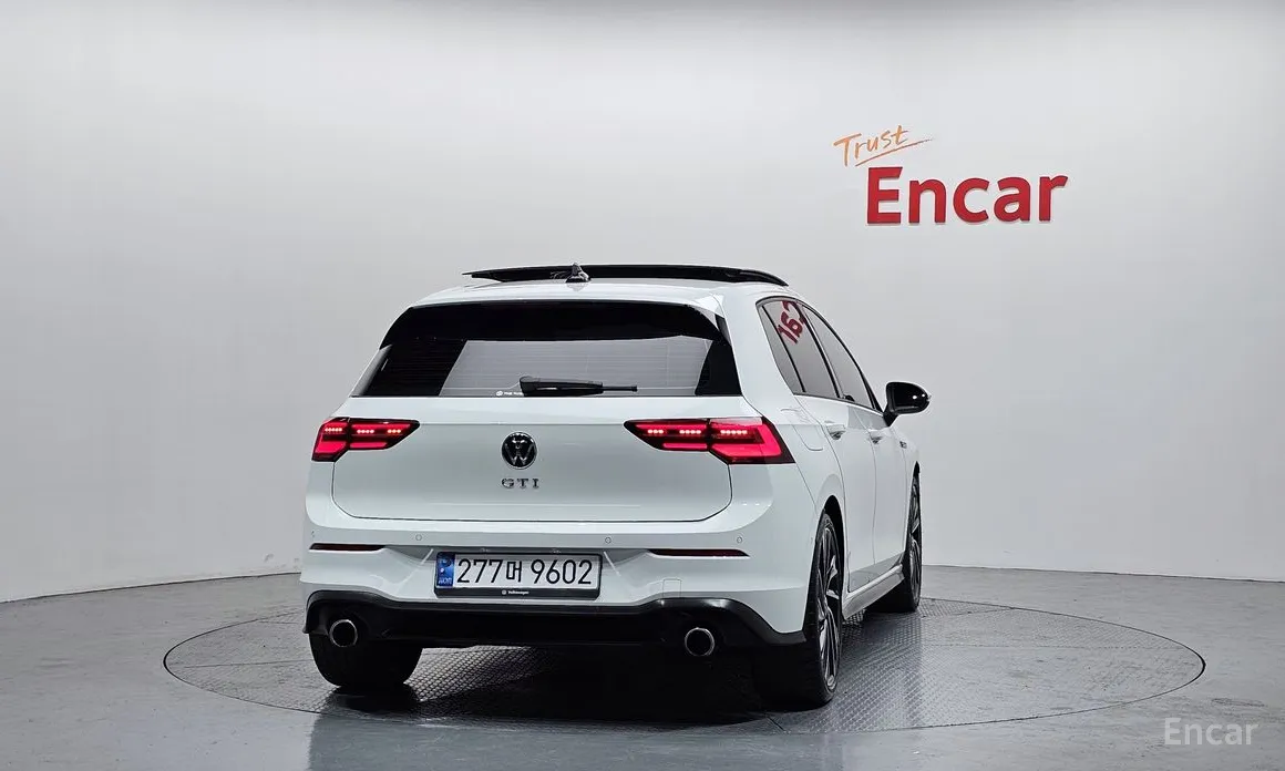 Volkswagen Golf 2022 2.0 GTI