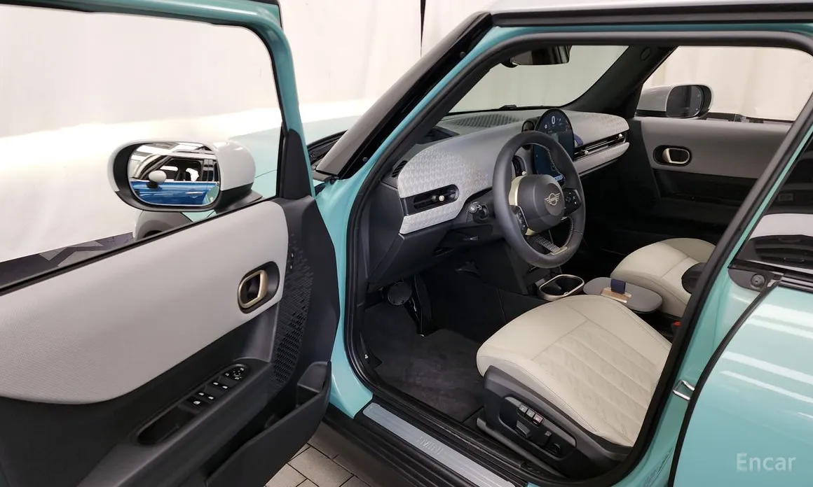 Mini Cooper 2024 5 Door Favoured