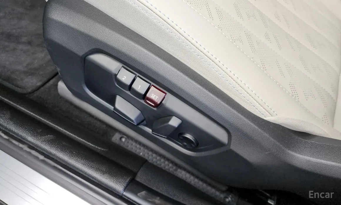 Mini Cooper 2024 5 Door Favoured