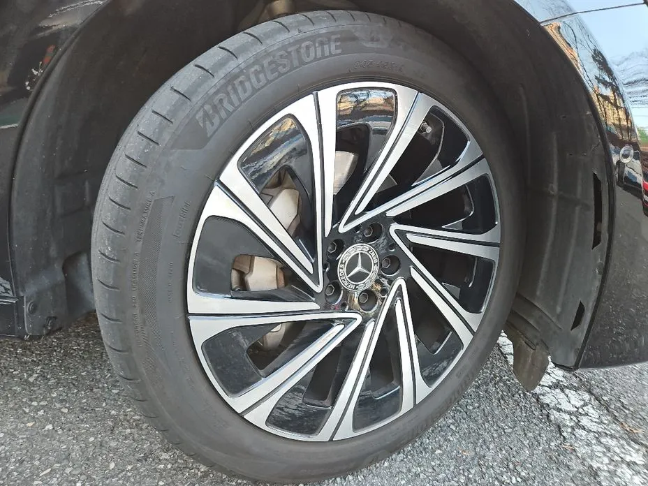 Mercedes-Benz E-Class 2024 E300 4MATIC Exclusive