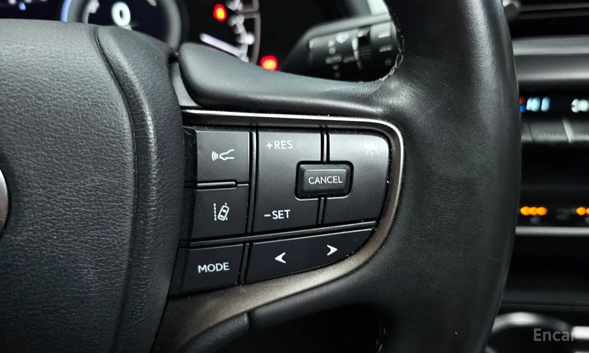 Lexus UX 2019 2.0 2WD