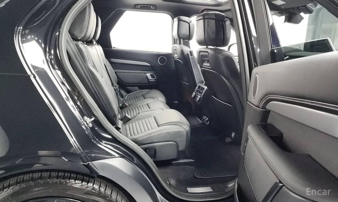 Land Rover Discovery 2017 D300 R-Dynamic HSE