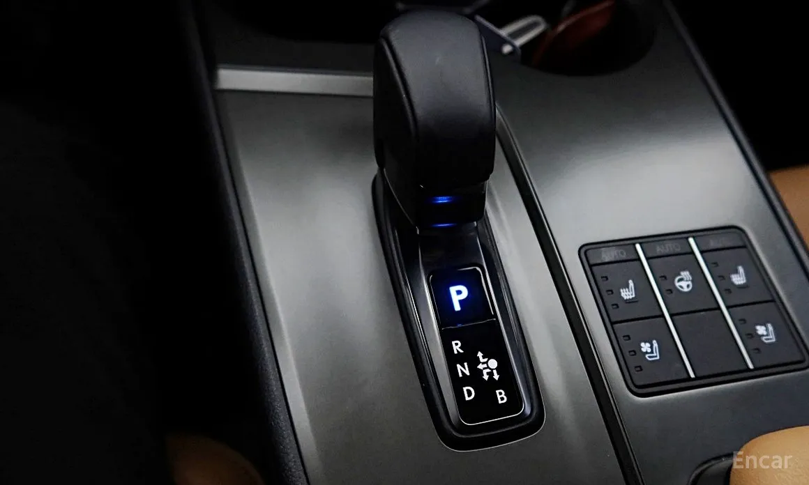 Lexus UX 2024 2.0 2WD