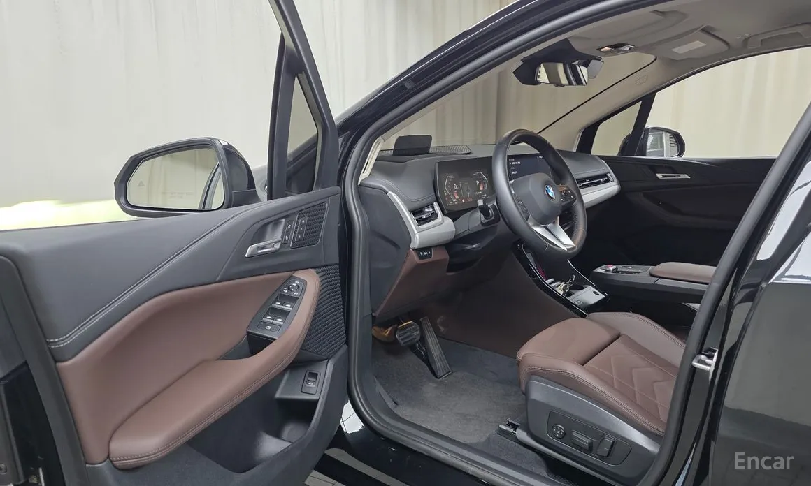 BMW 2 Series 2022 220i Advantage