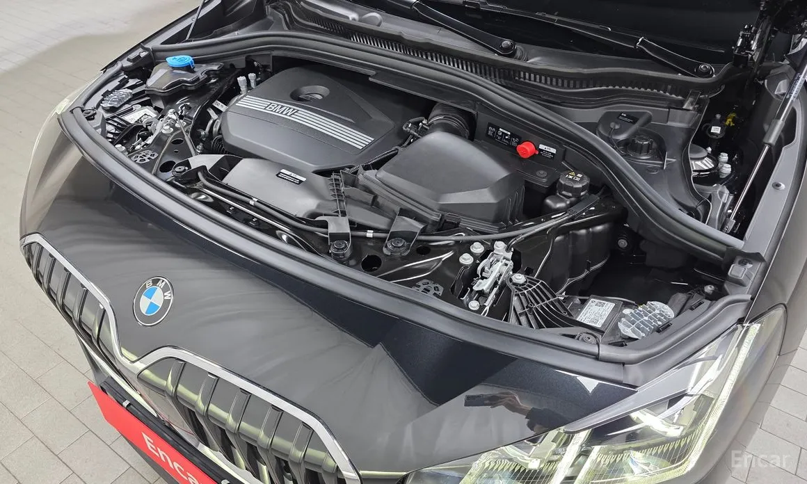 BMW 2 Series 2022 220i Advantage