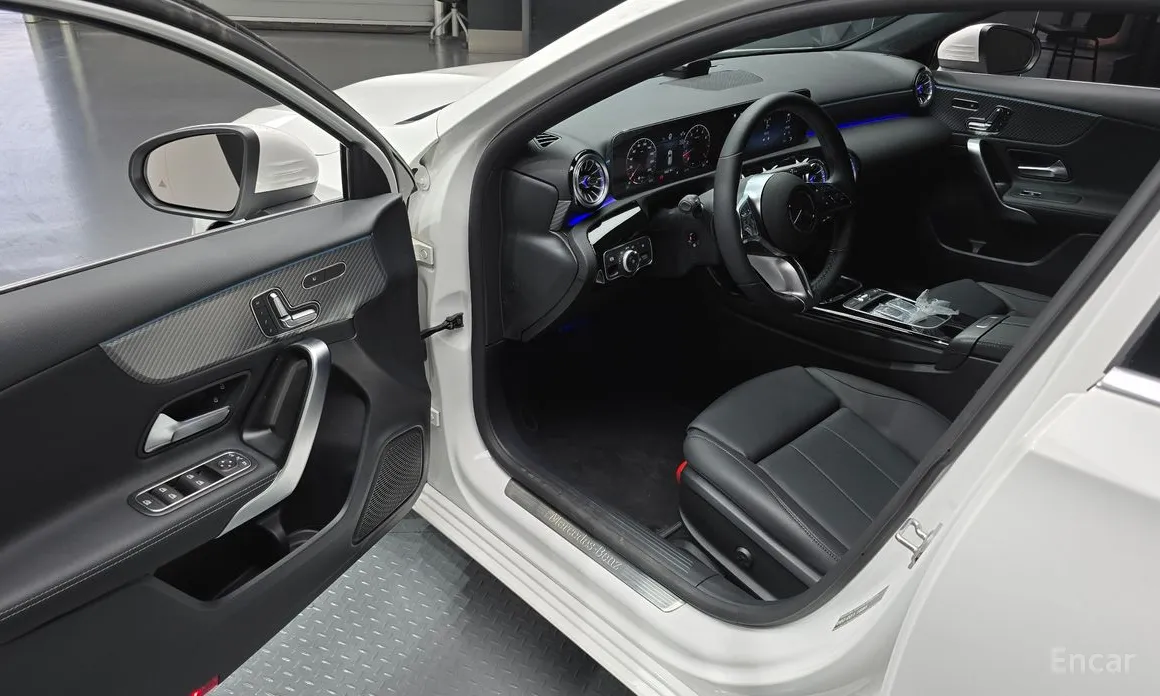 Mercedes-Benz A-Class 2019 A220 Hatchback