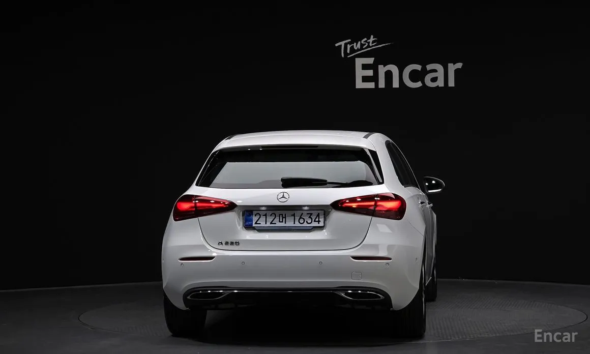 Mercedes-Benz A-Class 2019 A220 Hatchback