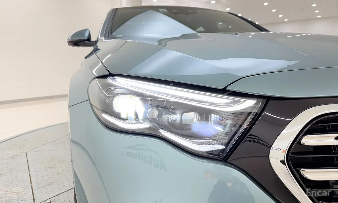 Mercedes-Benz E-Class 2024 E300 4MATIC Exclusive