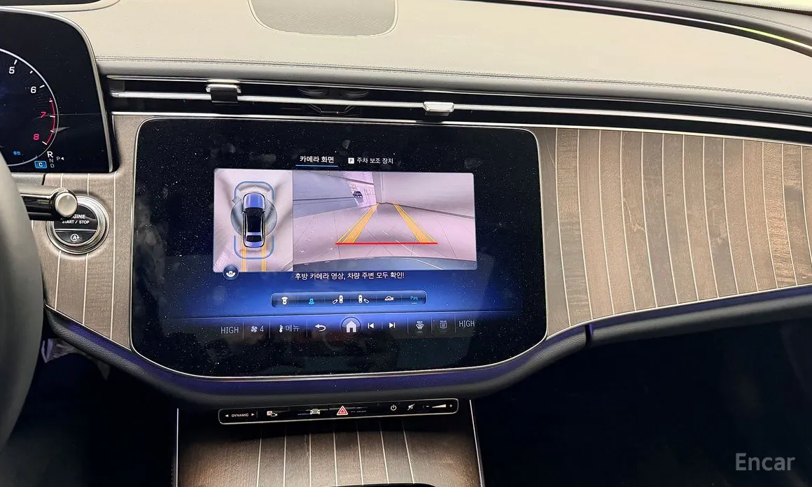 Mercedes-Benz E-Class 2024 E300 4MATIC Exclusive