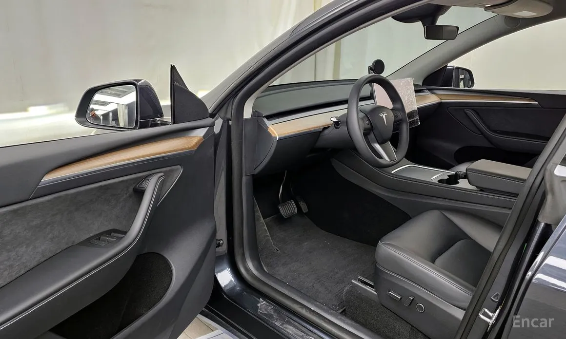 Tesla Model Y 2020 RWD