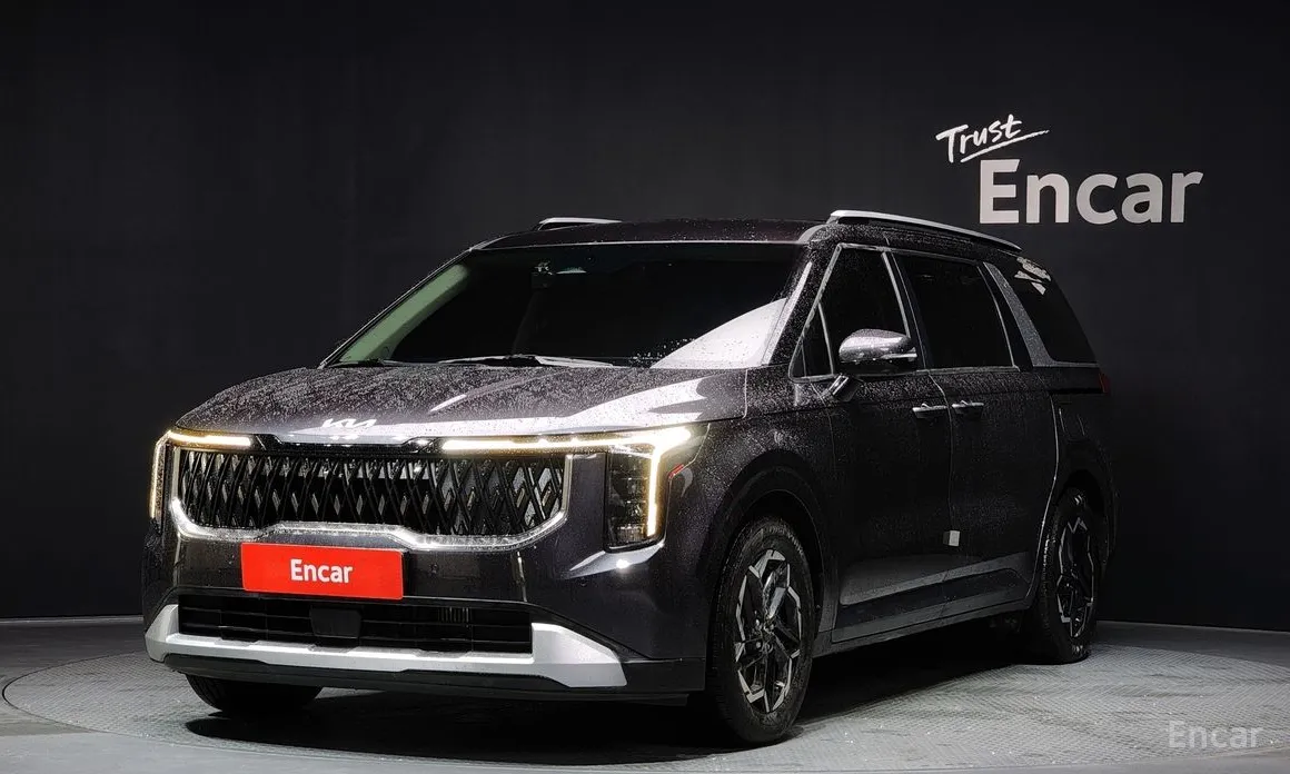 Kia Carnival 2023 9-Seater Prestige