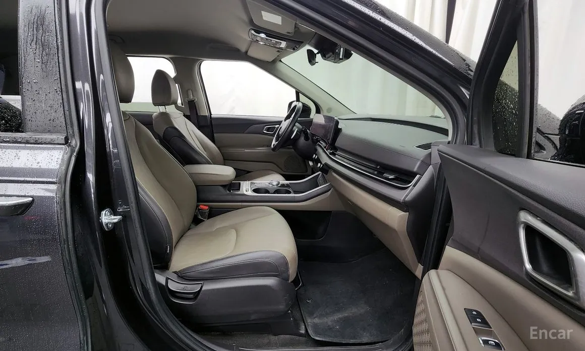 Kia Carnival 2023 9-Seater Prestige