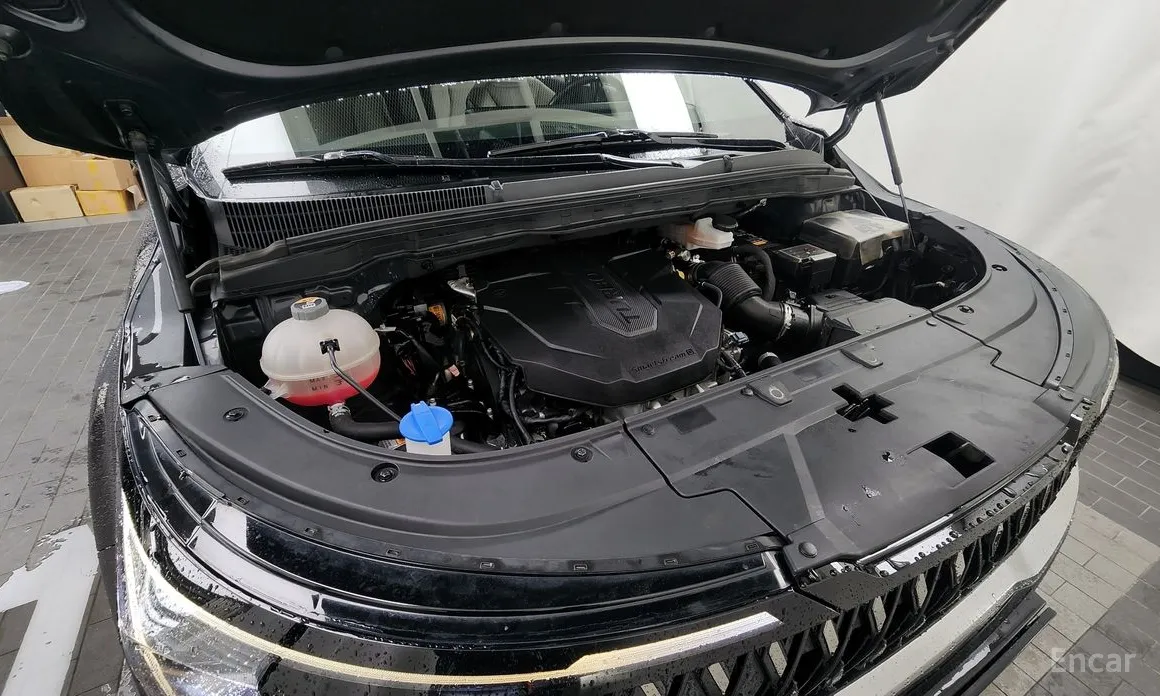 Kia Carnival 2023 9-Seater Prestige