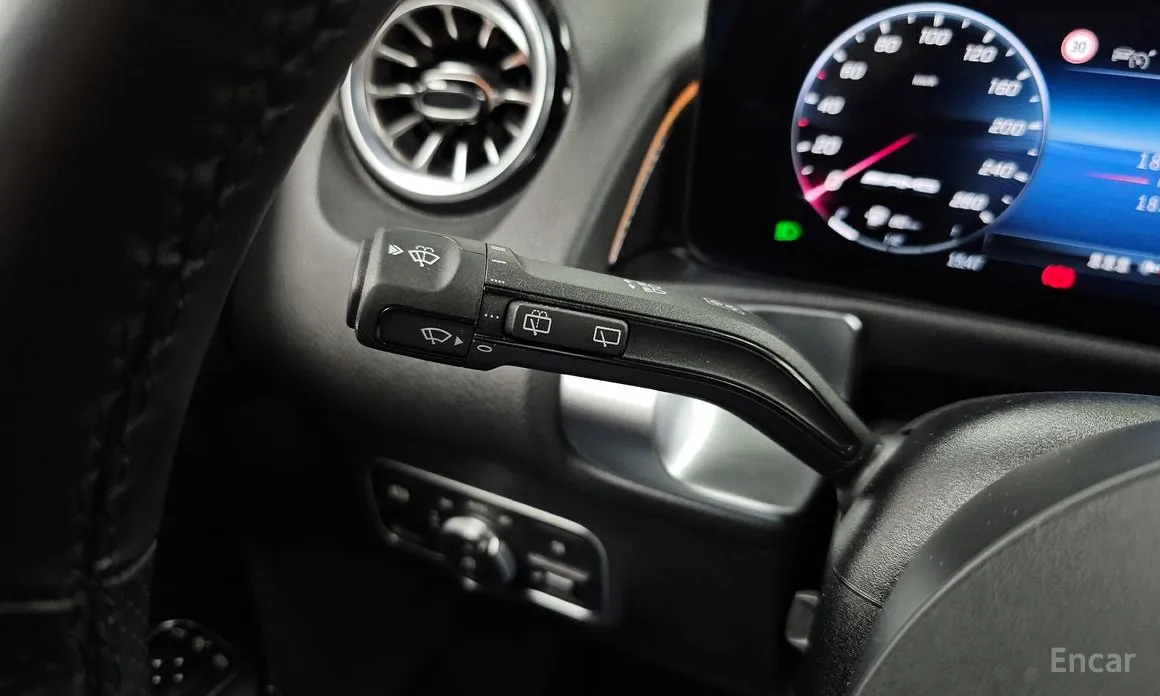 Mercedes-Benz GLB-Class 2020 AMG GLB35 4MATIC