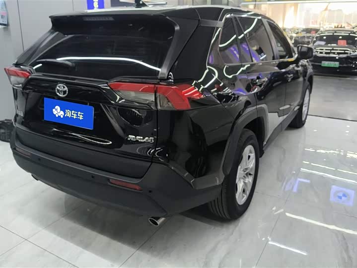 Toyota RAV4 2024 2024款 2.0L CVT两驱都市版