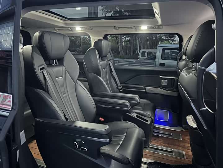 Hongqi HQ9 2024 2024款 2.0T 商务版