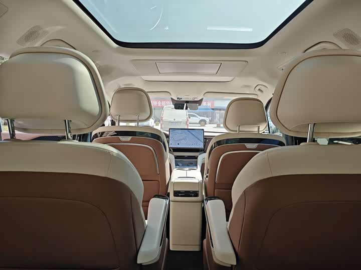 BYD Xia 2025 2025款 DM-i 1.5T 180km 卓越型