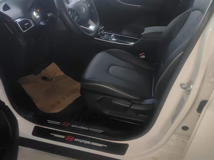 Hyundai ix25 (Mufasa) 2020 2020款 1.5L CVT GLS智能型