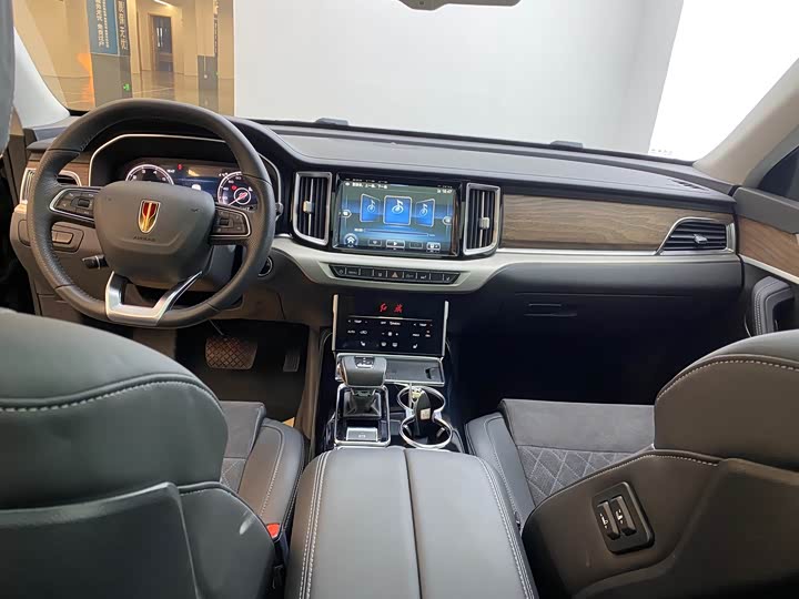 Hongqi HS7 2022 2022款 2.0T DCT两驱智联旗享版 五座