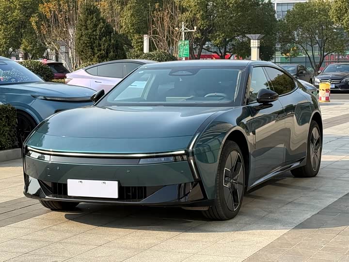 2025 XPeng P7