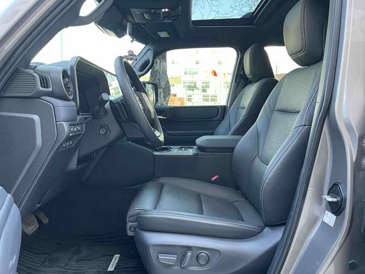 Toyota Prado 2024 2024款 2.4T 悍野WX版 6座